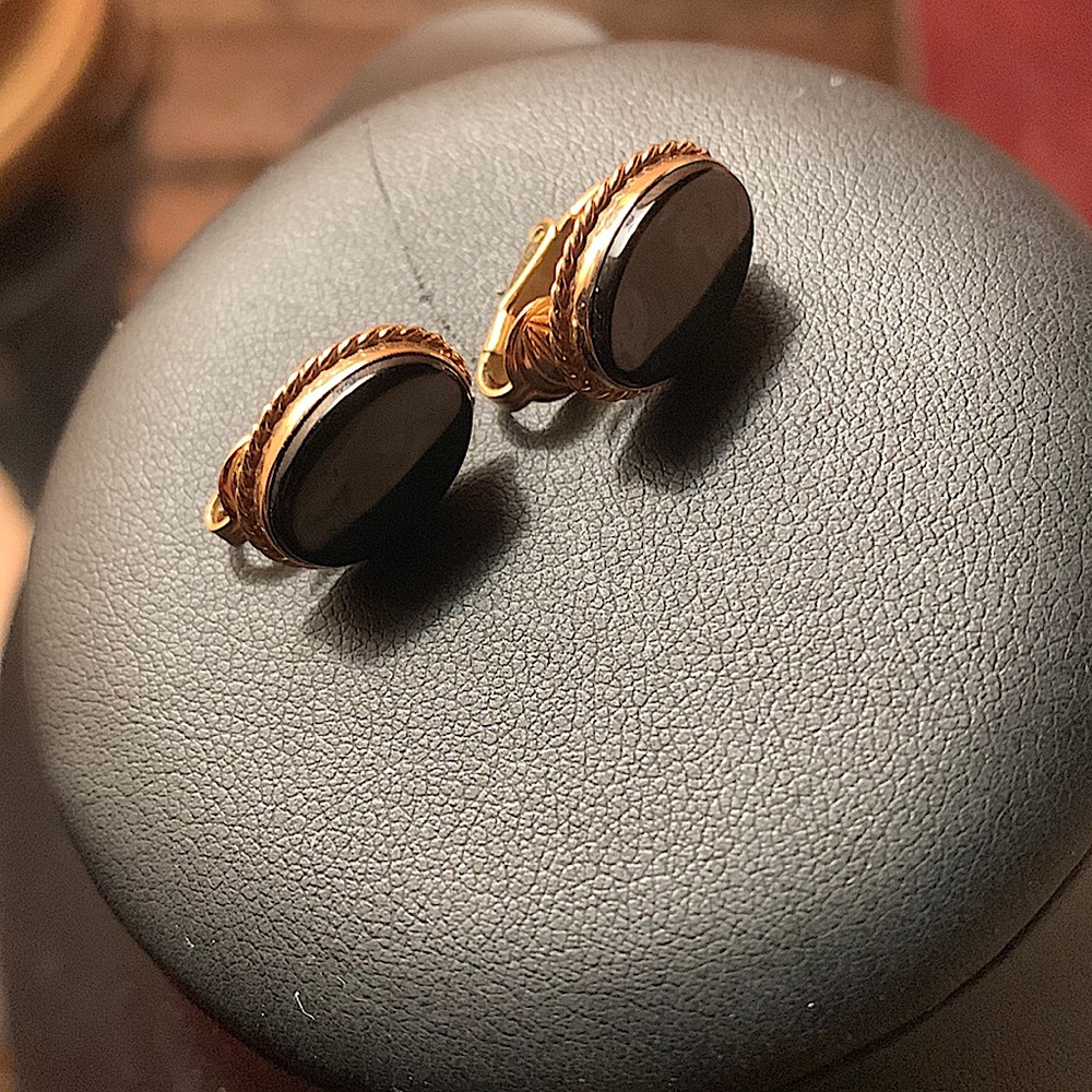 Vintage 14k Carla earrings onyx